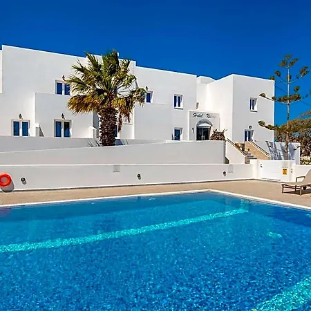 Nikos 4*