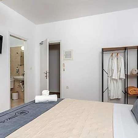 Hotel Nikos 4*